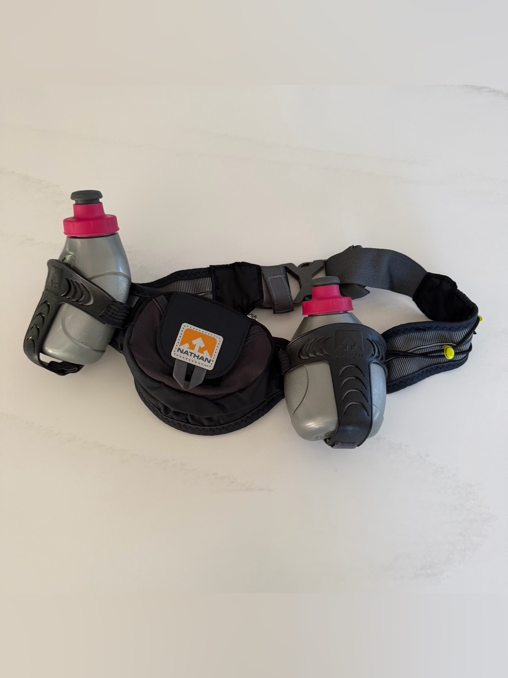 Nathan Speed 2R Running Hydration Belt. 2 Water Bottles + Zip Pouch